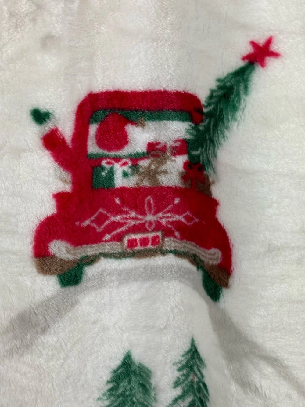 Hallmark Luxurious Soft Plush Throw-Red Trick Holiday Christmas-NWT